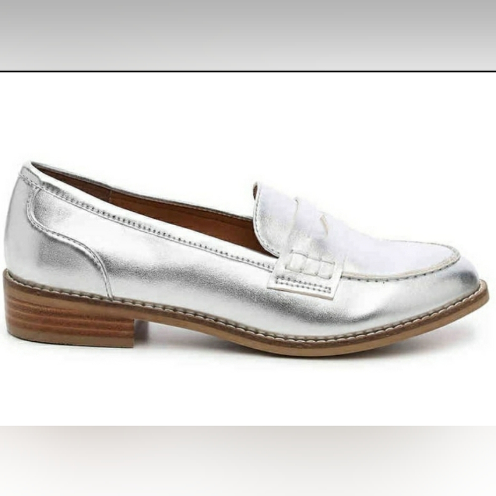 Steve Madden Cyylo Silver Loafers